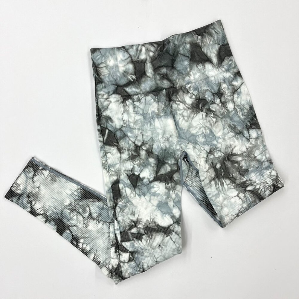 NWOT - Seamless Tie Dye 7/8 Leggings | Size S